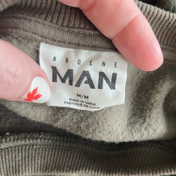 3 for $30. Men’s sweat shirt - Picture 2 of 2